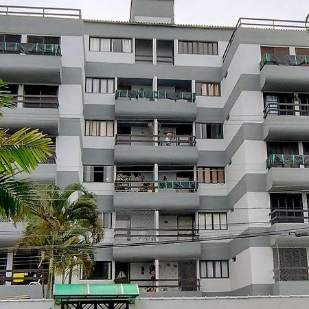 Moderno E Confortavel Apto Prainha Карагуататуба Екстериор снимка
